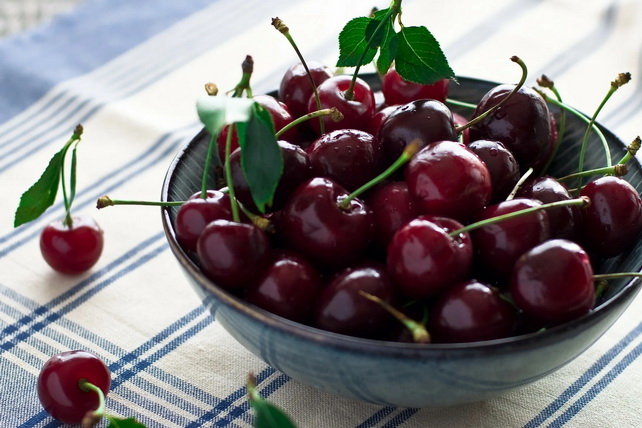 Uzbekistan exported 32,200 tons of cherries