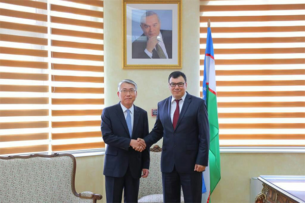 Labour Minister receives outgoing South Korean envoy