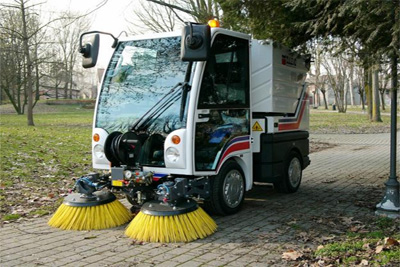 Tashkent to buy pavement cleaning machines
