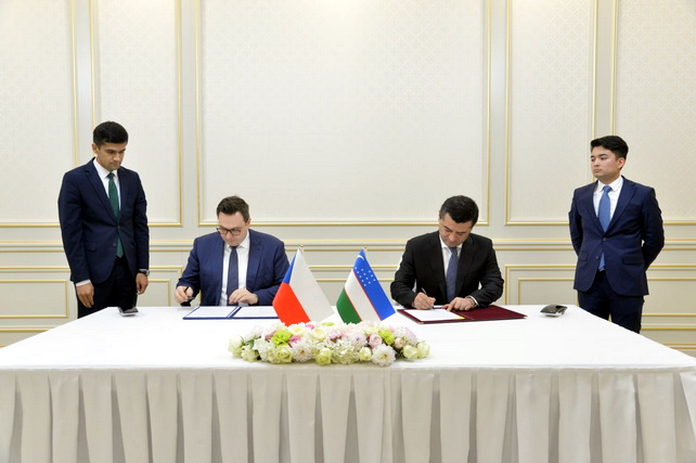 Czech Foreign Minister visits Uzbekistan