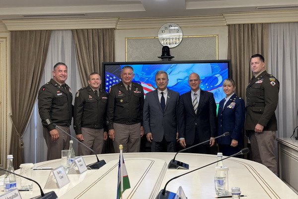 Senate hosts meeting with Commander of Mississippi National Guard