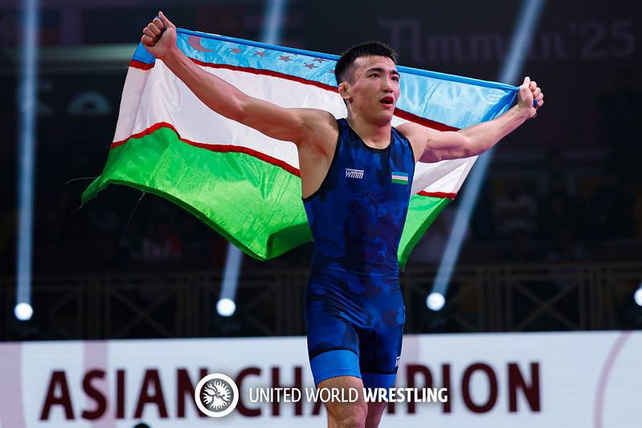 Отечественные борцы завоевали три золота на чемпионате Азии
