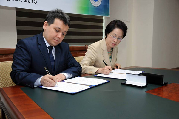 Choe Soonja pays visit to Inha University in Tashkent