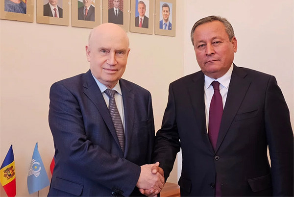 Хоким Андижанской области и Генеральный секретарь СНГ провели встречу
