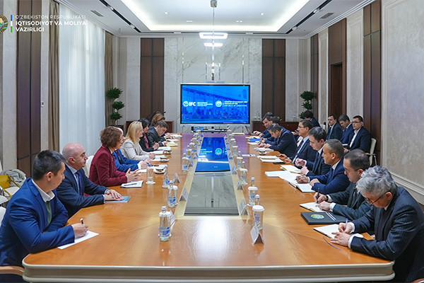 Узбекистан и IFC обсудили реализацию совместных проектов