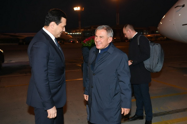 President of of Tatarstan arrives on a working visit to Uzbekistan
