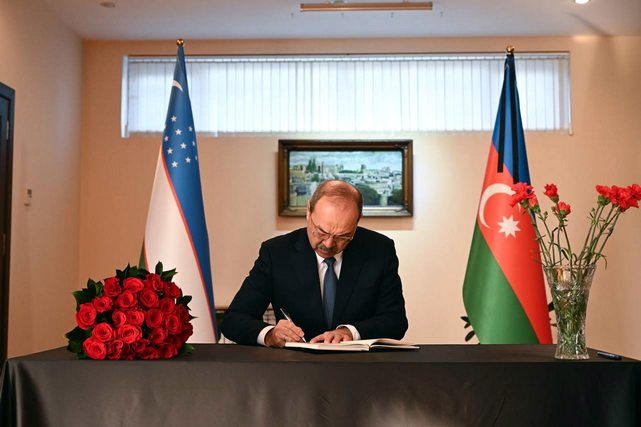 Премьер-министр Узбекистана выразил соболезнования Азербайджану