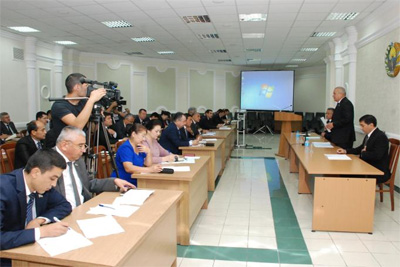 Фракция УзЛиДеП обсудила исполнение госбюджета в I полугодии 2015 года