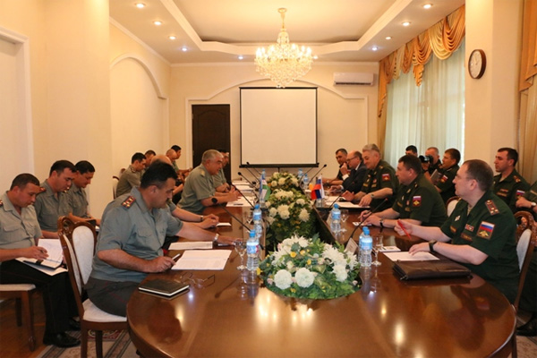 Uzbekistan and Russia discuss perspectives of military cooperation