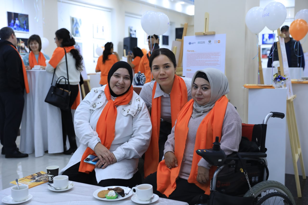 An event takes place in Tashkent as part of the campaign "16 days of active action against gender-based violence"