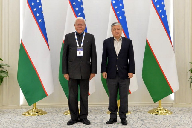 Strengthening relations in political, economic, and tourism sectors discussed