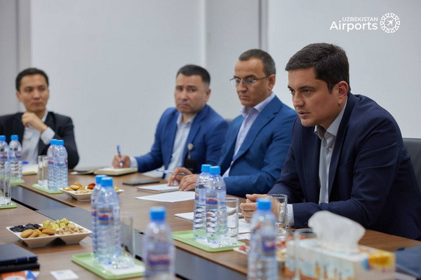 Uzbekistan Airports и EU Wings обсудили создание совместного предприятия в Навои