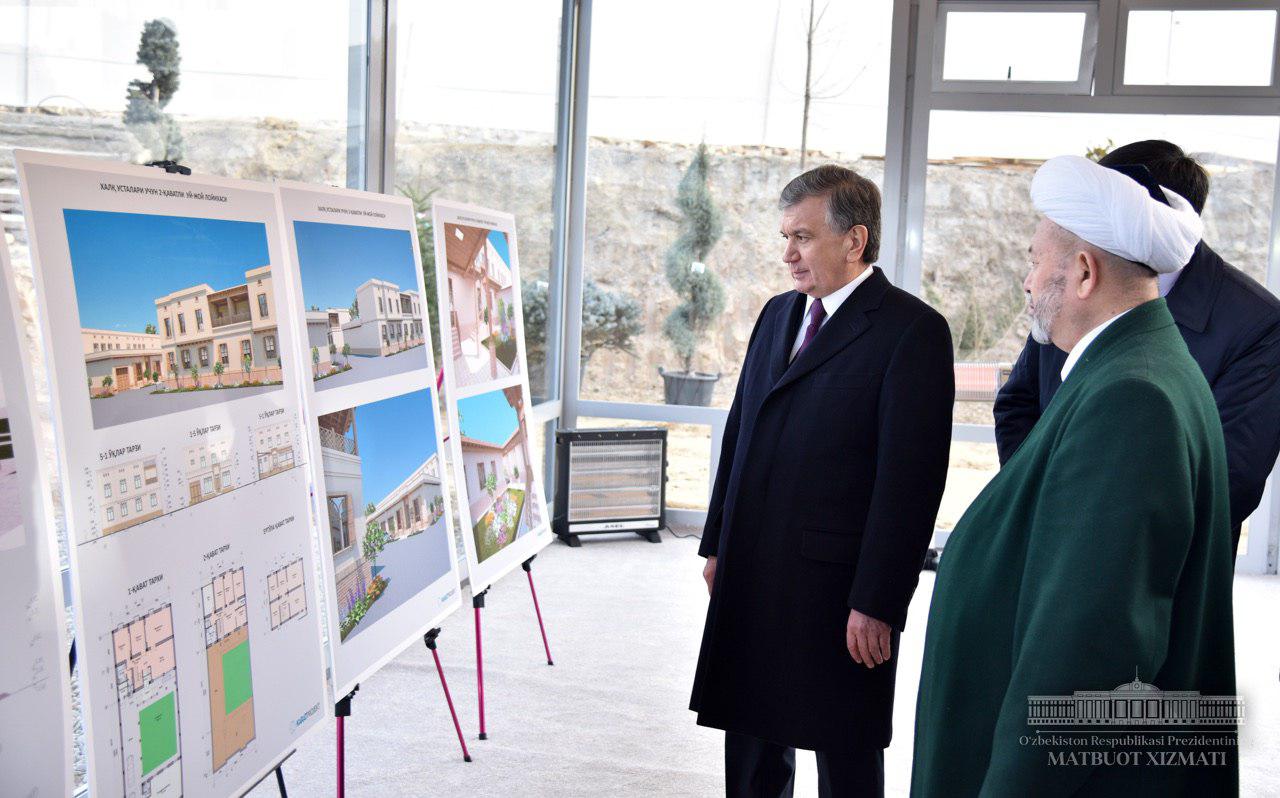 President Shavkat Mirziyoyev visits “Suzuk-ota” mausoleum
