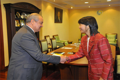 Uzbek FM meets with head of UNFPA representative office