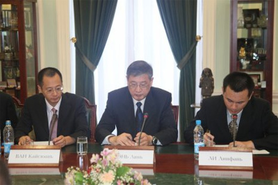 Chinese delegation visits Uzbekistan