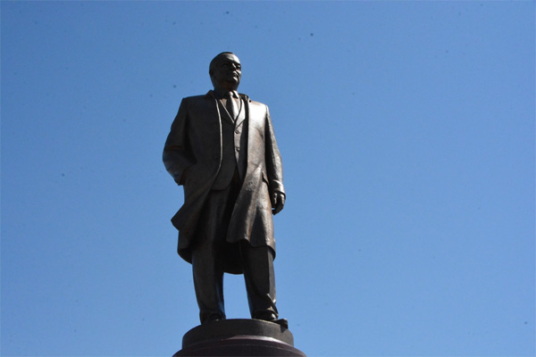 Monument to First President of Uzbekistan opened in Samarkand