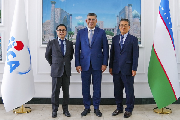 Uzbek Economy Minister holds a meeting with the head of JICA Office in Uzbekistan