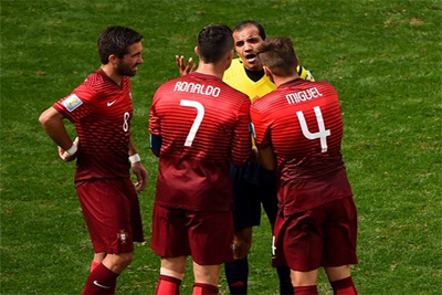 Group G: Germany and USA qualify to play-offs