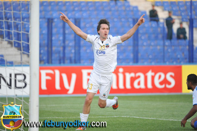 Late goal helps Bunyodkor to advance knockout stage