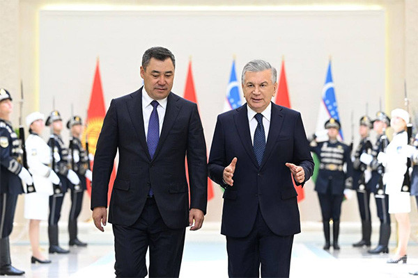 Solemn ceremony of meeting the President of Kyrgyzstan takes place