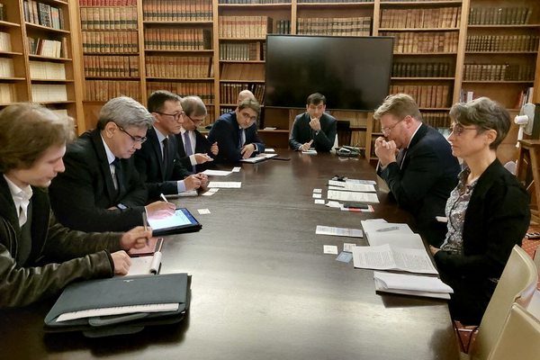Uzbek experts meets in France with the director of the Center for Analysis, Planning and Strategy of the French Foreign Ministry