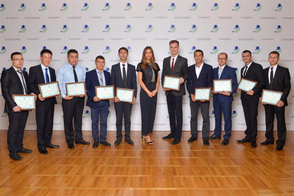 Twelve people receive Islam Karimov Foundation’s scholarships