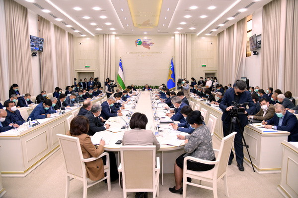 Состоялось заседание Республиканской комиссии по системному решению проблем женщин, их поддержке