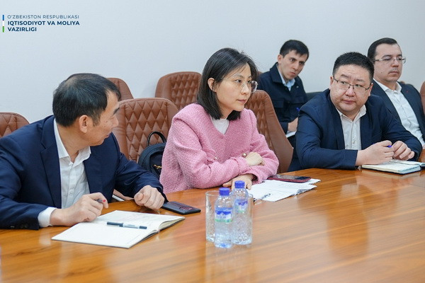 Китайская компания намерена принять участие в реконструкции дорог в Узбекистане