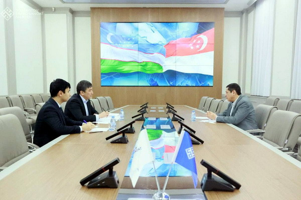 Deputy Chairman of the Chamber of Commerce and Industry holds a meeting with the Ambassador of Uzbekistan in Singapore