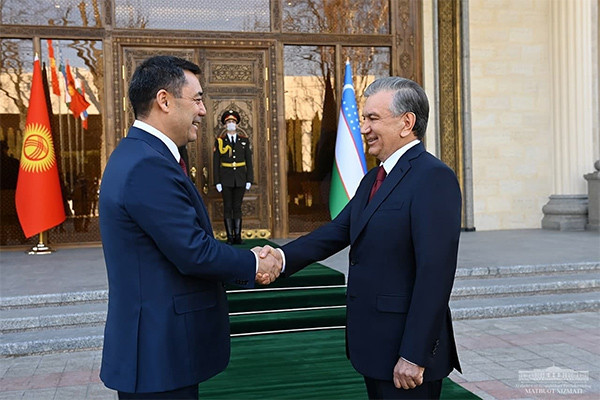 Начались переговоры Президентов Узбекистана и Кыргызстана