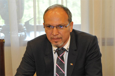 Абдулазиз Камилов провел встречу с госсекретарем МИД Румынии