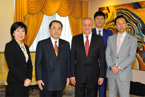 Uzbek FM receives Japanese parliamentarian delegation