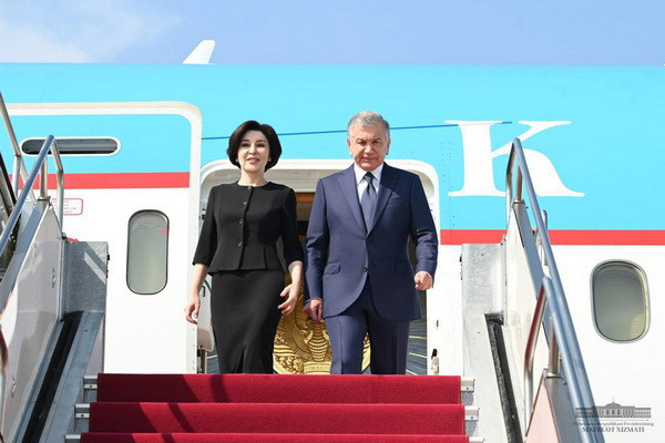Шавкат Мирзиёев прибыл в Будапешт