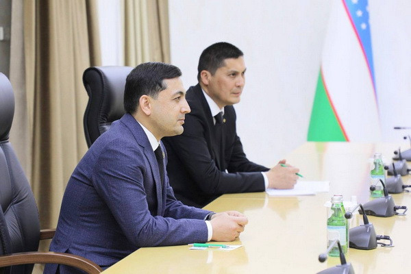 Узбекистан и Туркменистан рассматривают новые пути для налаживания промышленной кооперации