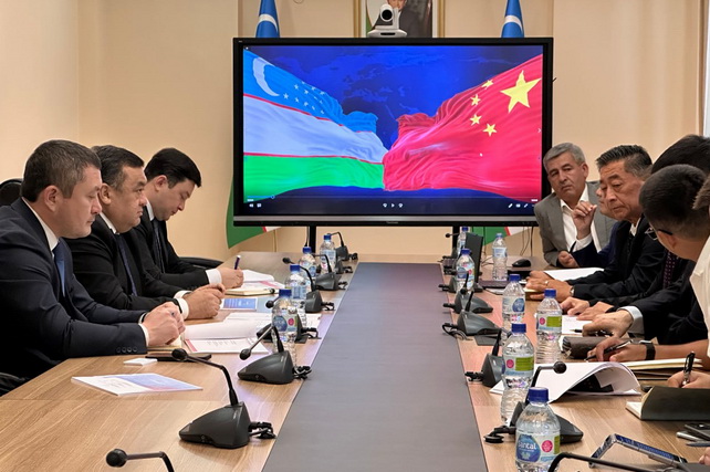 Uzbekistan and China Discuss New Railway Projects