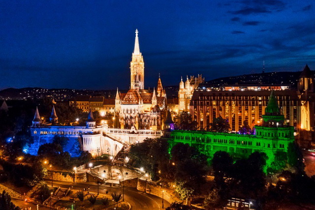 Budapest’s Fisherman’s Bastion illuminated in the colors of the Uzbek flag