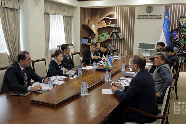 The Korean experience of training specialists in the agricultural field is being studied