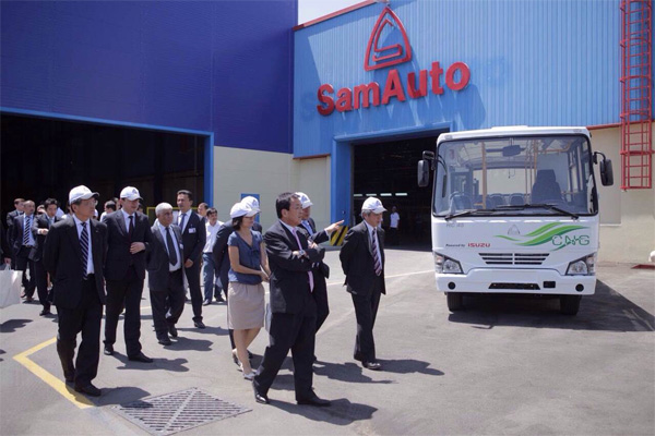 SamAuto presents first sample of bus with CNG engine