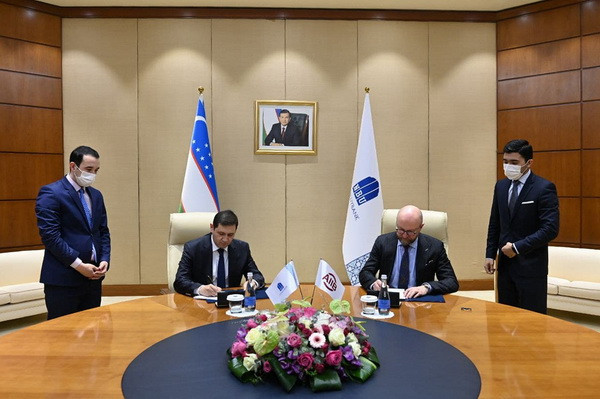 National Bank of Uzbekistan sign a loan agreement with the Asian Infrastructure Investment Bank