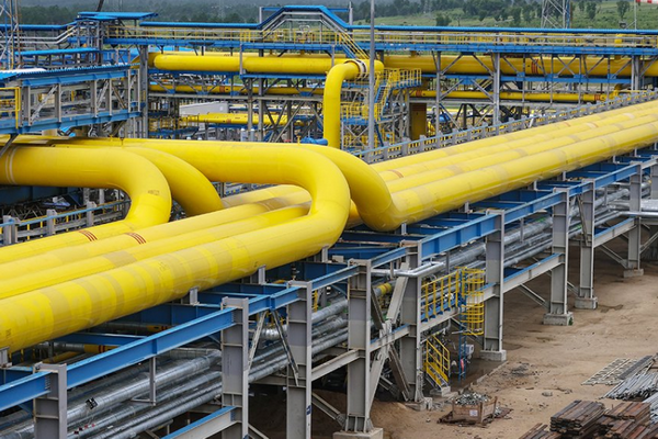 Uzbekistan exports natural gas to China for US$203.9 million.