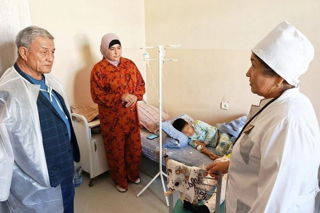 Фракция СДП «Адолат» требует правовой оценки действий лиц, причастных к массовому отравлению воспитанников детсадов