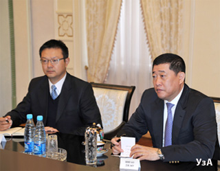 Islam Karimov receives ADB Vice-President