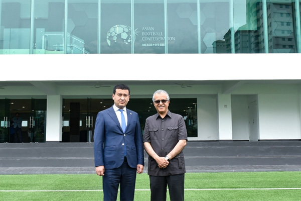 Президент ФФУ встретился с главой АФК в Куала-Лумпуре