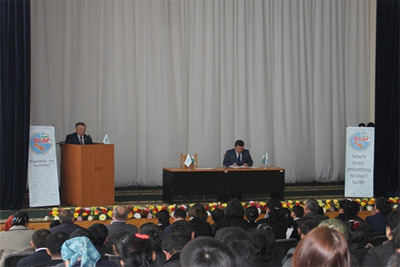 Доверенное лицо Ислама Каримова встретился с избирателями Джизакской области