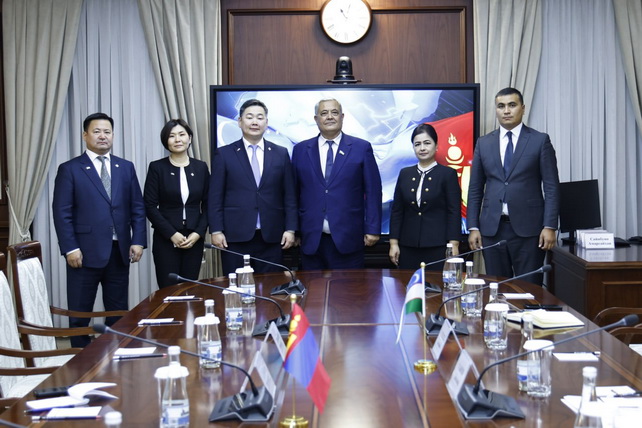 Senate holds talks with Mongolian delegation