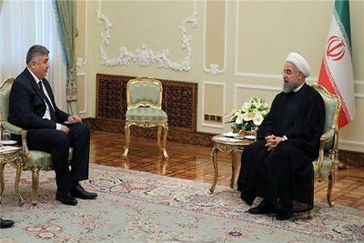 Uzbek envoy hands over credentials to Iranian President