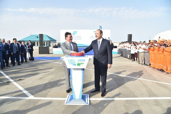 Узбекистан и Казахстан открыли автомобильную дорогу «Бейнеу – Акжигит – граница Узбекистана»