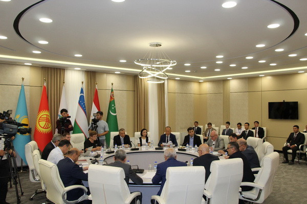 A round table was held in the capital on the topic: "Central Asia: global trends and the regional agenda"