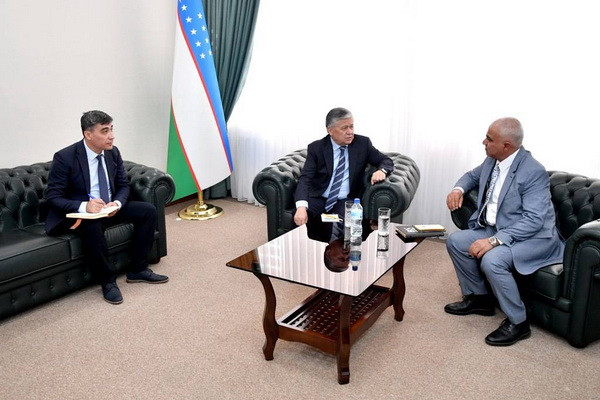 Uzbek DFM holds meeting with the chairman of the Boursa National