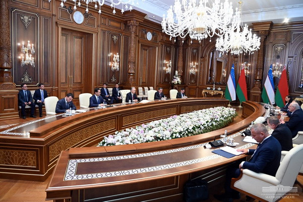 Presidents of Uzbekistan and Belarus discuss issues of enhancing practical cooperation